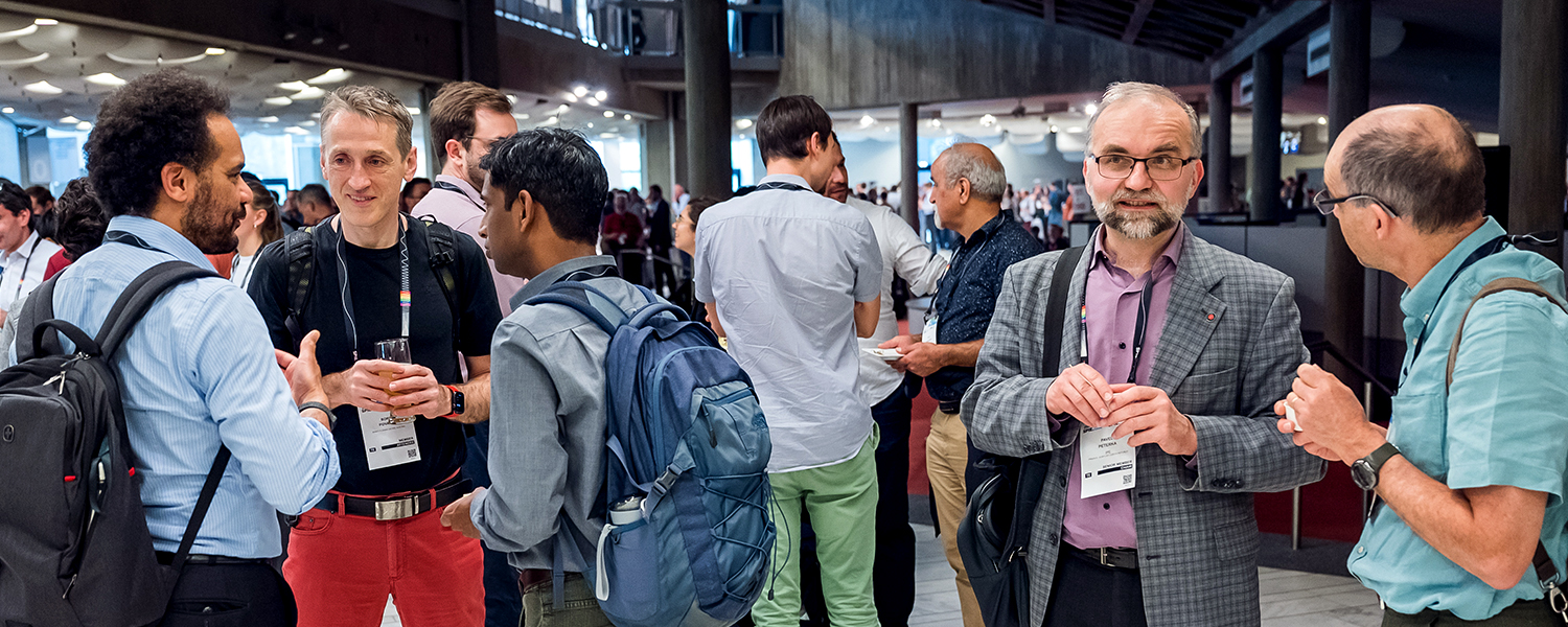 Attendees at SPIE Optical Systems Design