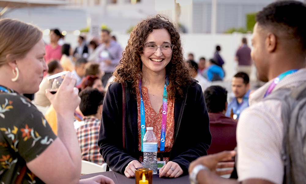 Attendees at SPIE Optics + Photonics networking and social events