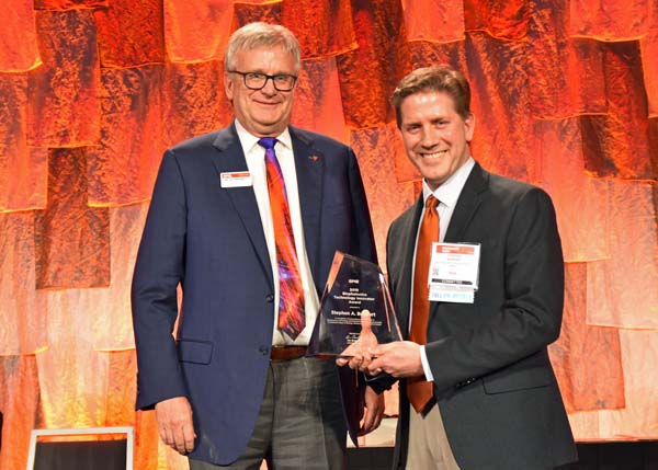 Stephen Boppart Wins SPIE 2019 Biophotonics Technology Innovator Award Stephen Boppart Wins SPIE 2019 Biophotonics Technology Innovator Award