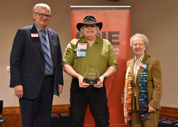 Rick Trebino Wins 2019 SPIE Maria J. Yzuel Educator Award Rick Trebino Wins 2019 SPIE Maria J. Yzuel Educator Award