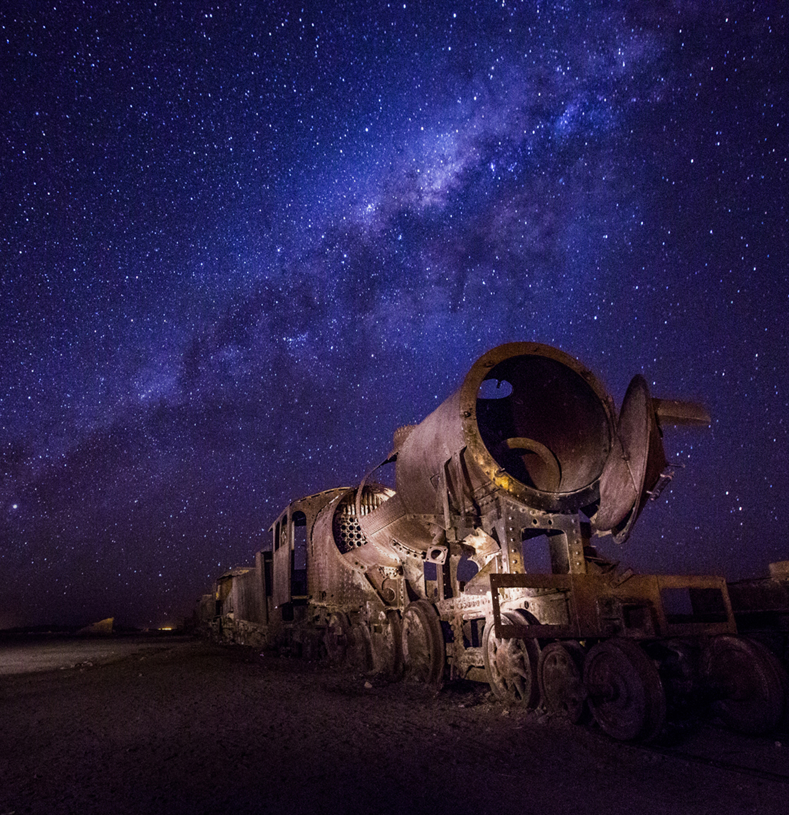 Haiyan Huang_Train under galaxy