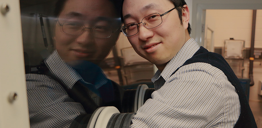 Photo courtesy of Juejun Hu
